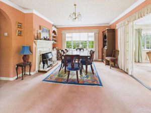 Dining Room- click for photo gallery